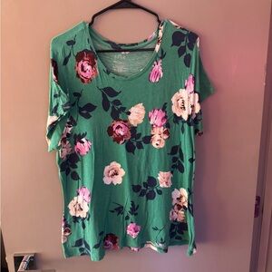Floral Emerald Green APT. 9 Women's Short Sleeve Top